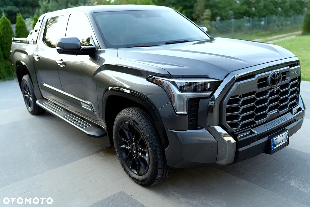 Toyota Tundra - 4