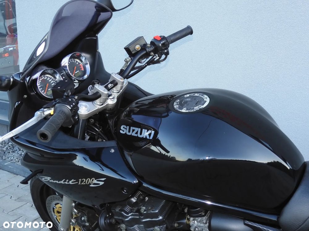 Suzuki Bandit - 34