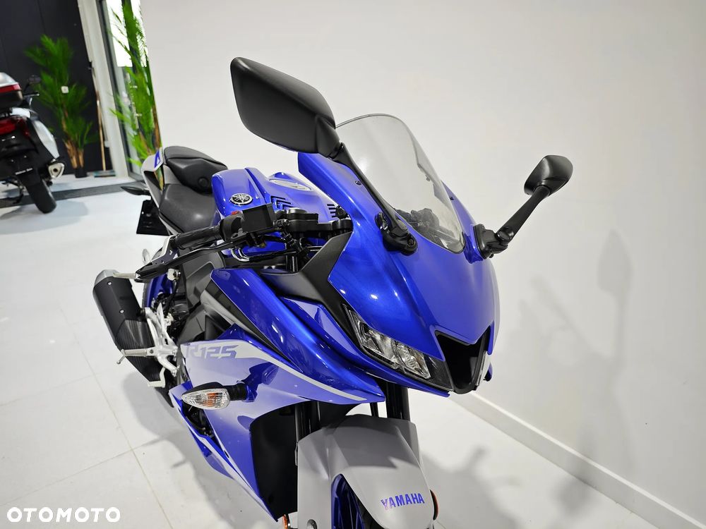 Yamaha YZF - 6