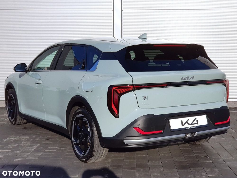 Kia K4 - 6