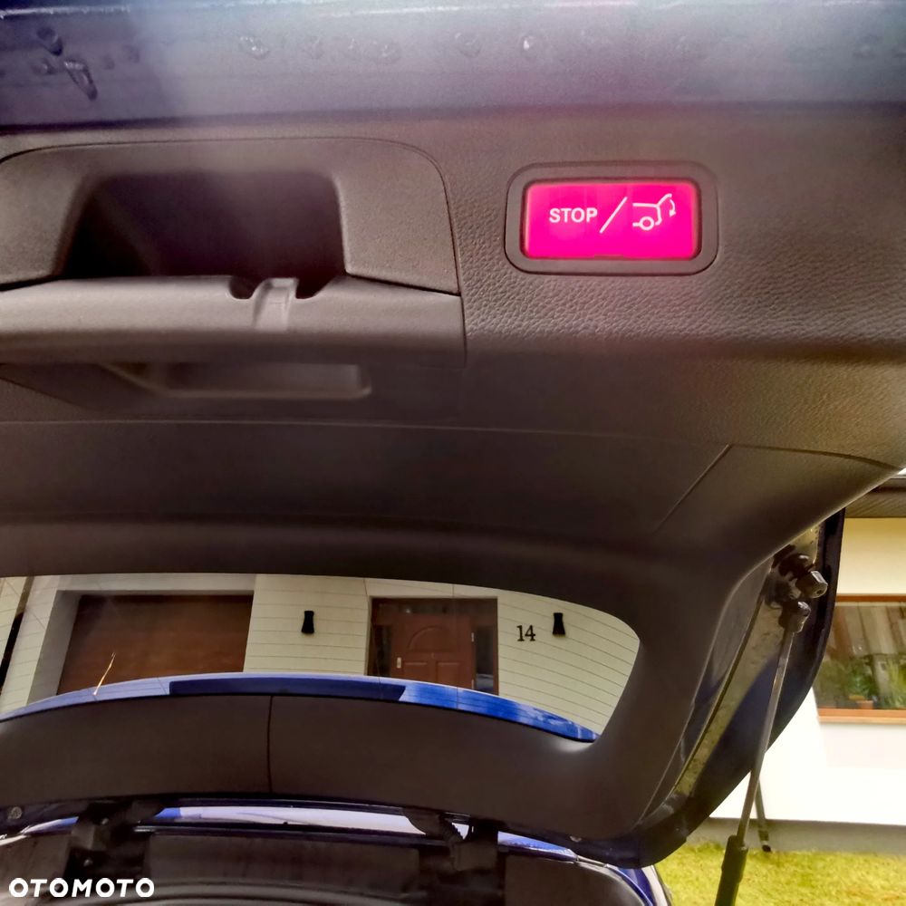 Mercedes-Benz GLC 250 4Matic 9G-TRONIC AMG Line - 18