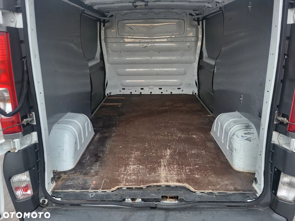 Opel Vivaro - 31