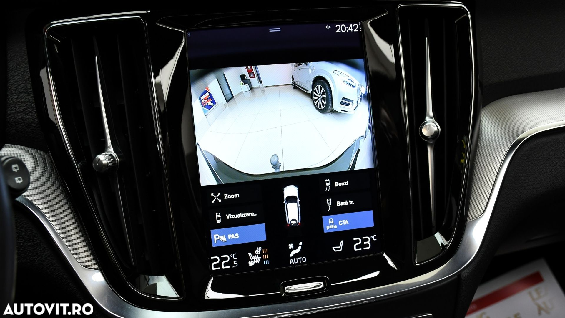 Volvo V60 T6 AWD Recharge Geartronic Inscription - 17