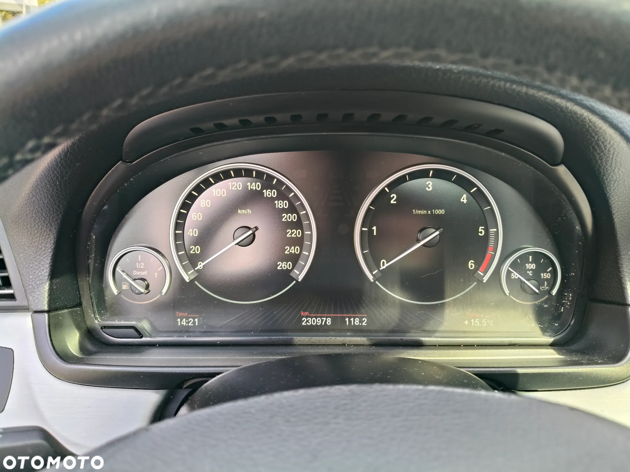 BMW Seria 5 525d Touring - 9