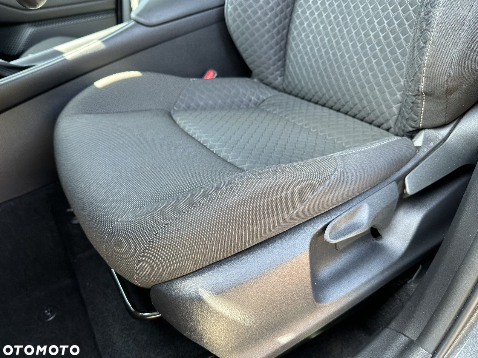 Toyota C-HR - 10