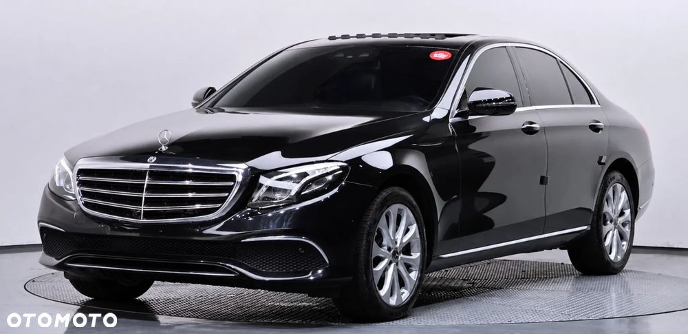 Mercedes-Benz Klasa E 300 9G-TRONIC Exclusive - 1