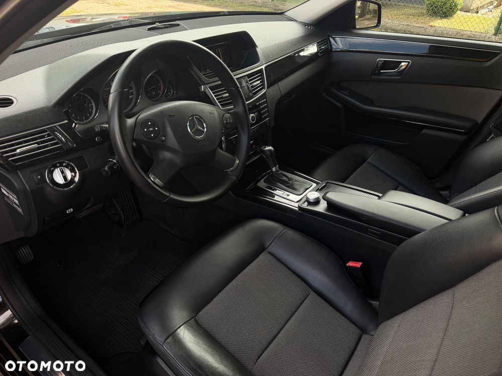 Mercedes-Benz Klasa E 220 CDI Automatik Avantgarde BusinessEDITION - 24