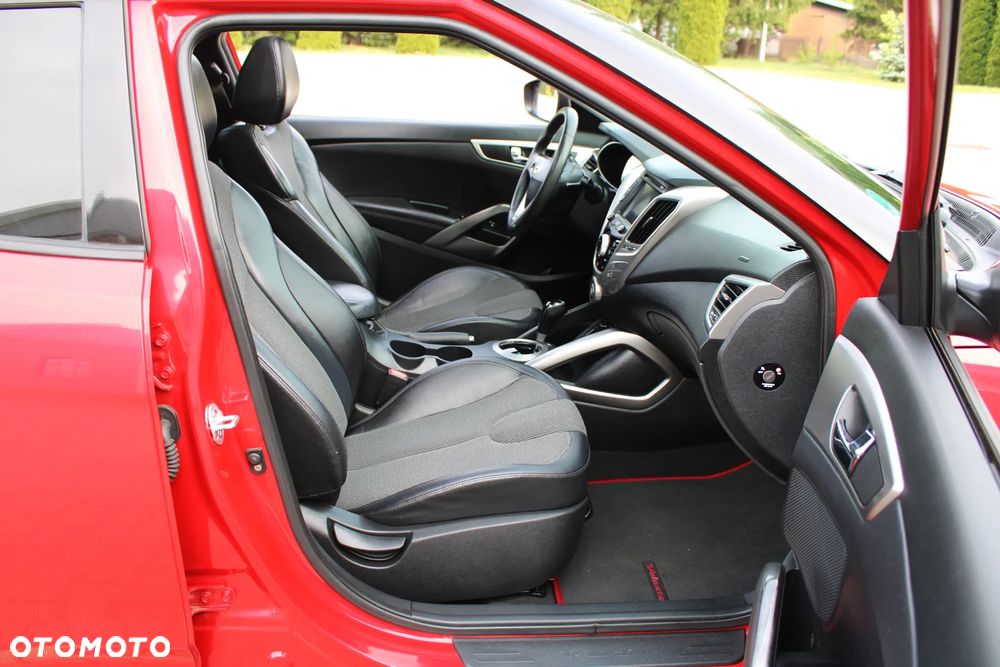 Hyundai Veloster - 27