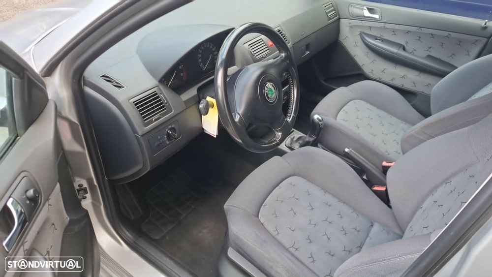 Skoda Fabia Break 1.4 Style - 9