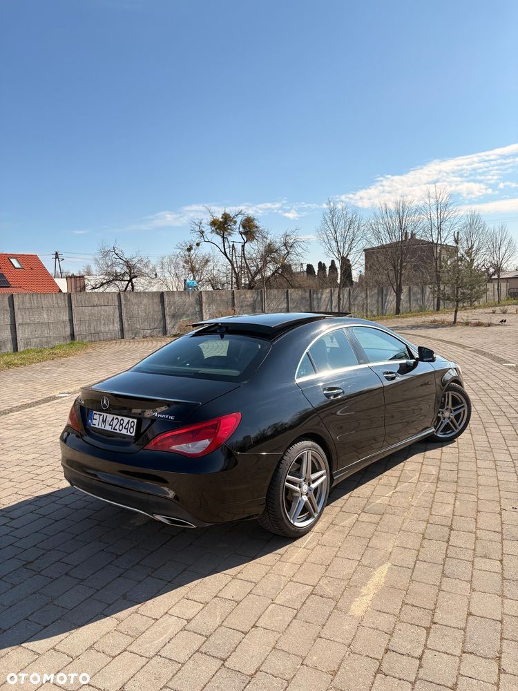 Mercedes-Benz CLA 250 4Matic 7G-DCT - 13