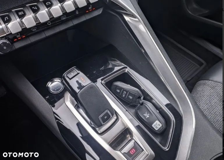 Peugeot 3008 1.2 PureTech Allure S&S EAT8 - 3