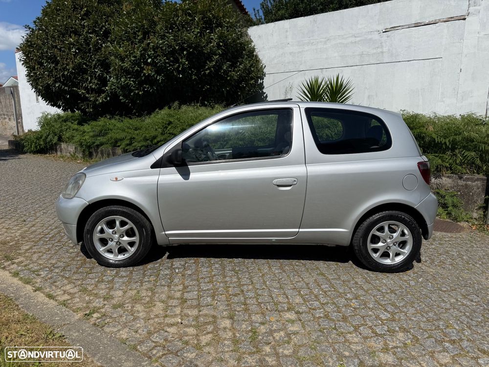 Toyota Yaris 1.4 D-4D Sol TA - 2