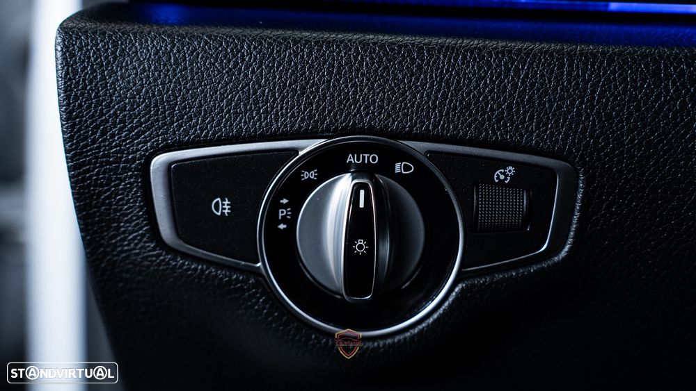 Mercedes-Benz E 300 de AMG Line - 18