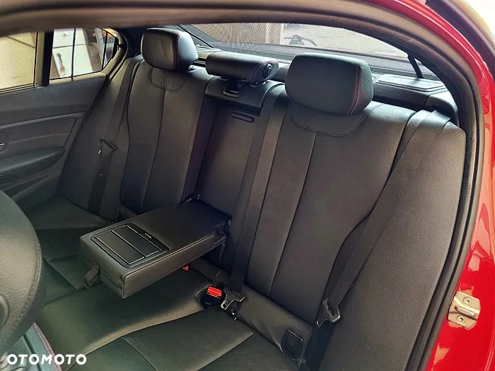 BMW Seria 3 - 34
