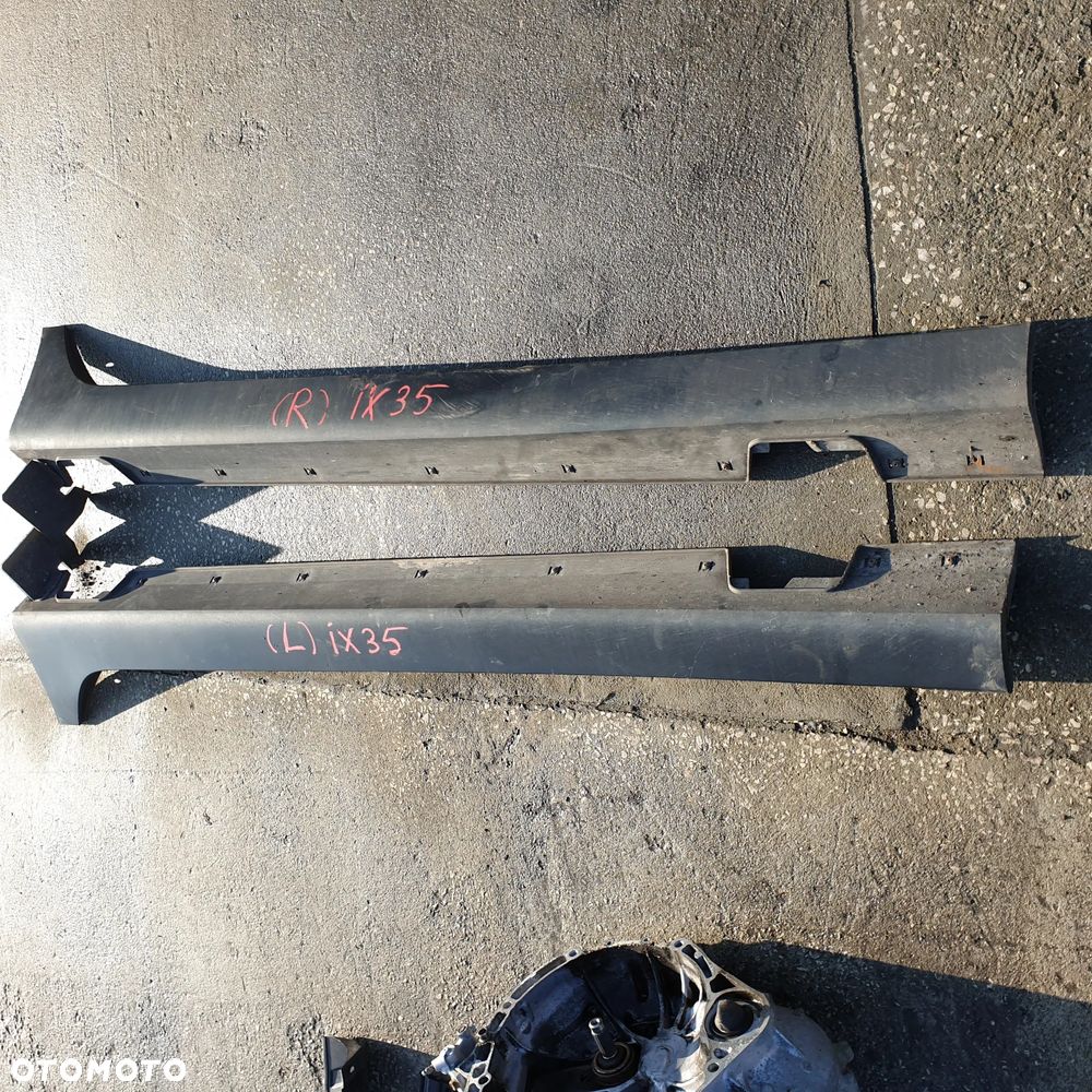 HYUNDAI IX35 IX 35 PROG  NAKLADKA PROGOWA LEWA 13R