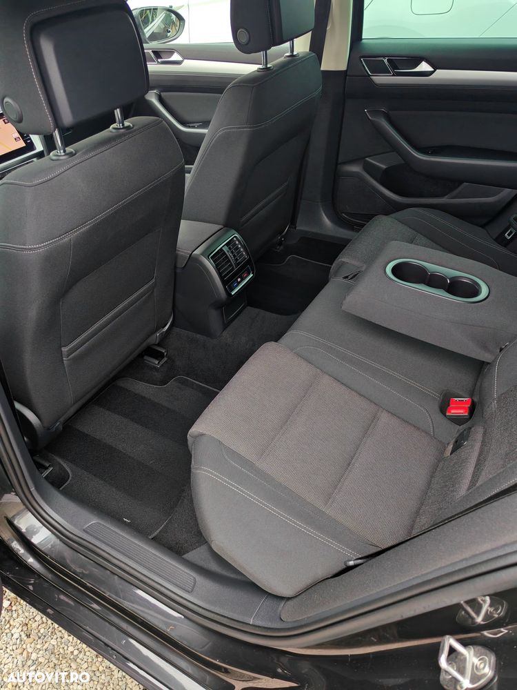 Volkswagen Passat - 10