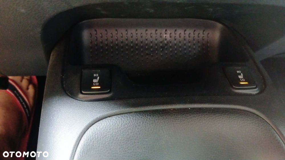 Toyota Corolla 1.8 Hybrid GPF Comfort - 24