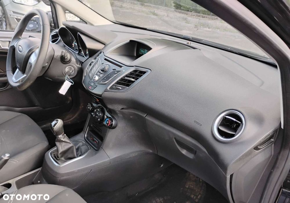 Ford Fiesta - 18