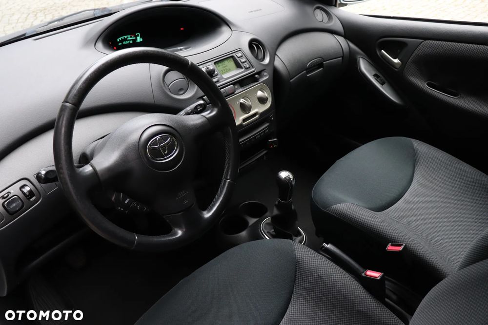 Toyota Yaris 1.0 Blue - 10