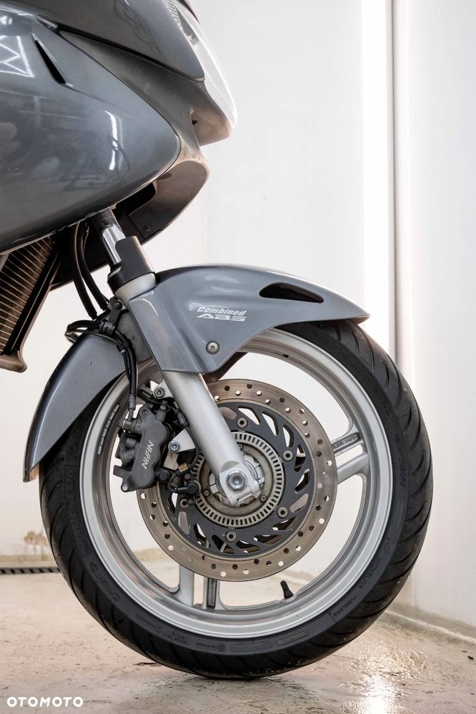 Honda Deauville - 32