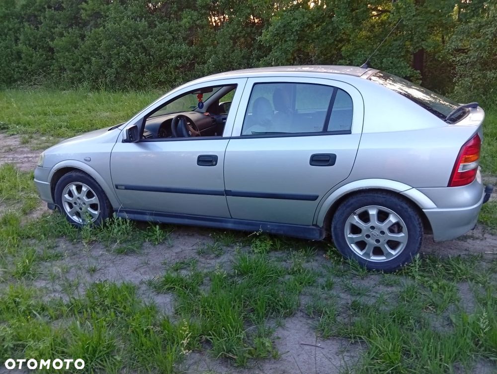 Opel Astra - 1