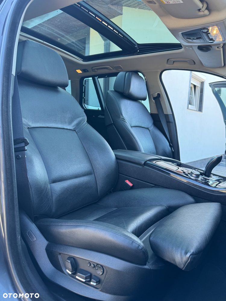 BMW Seria 5 530d xDrive - 24