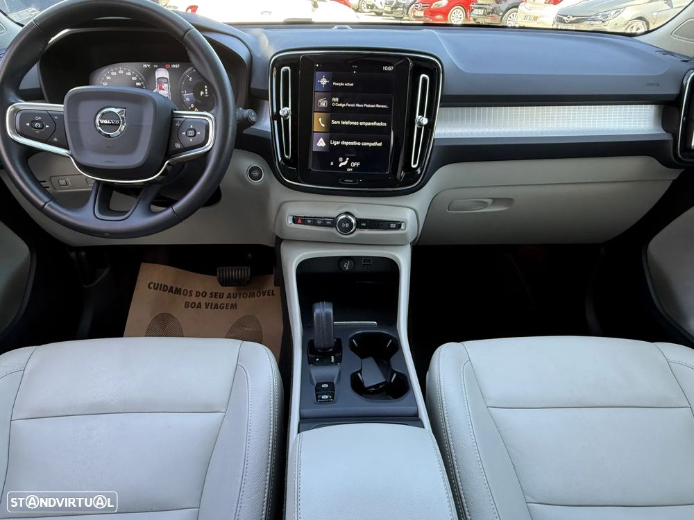 Volvo XC 40 2.0 D3 Momentum Plus Geartronic - 20