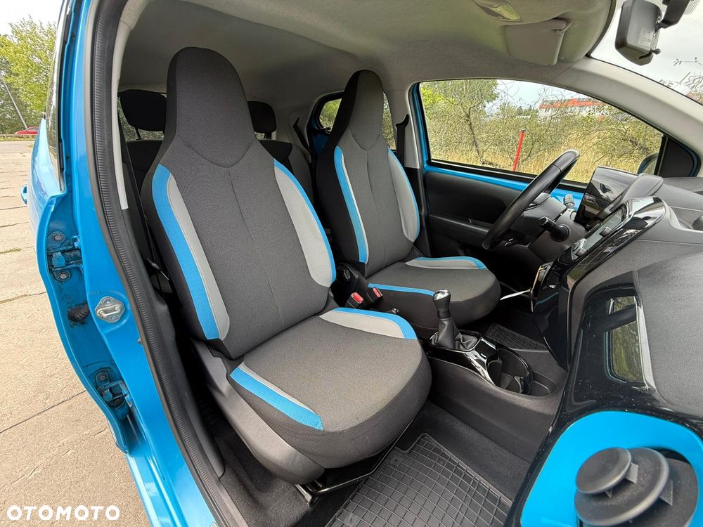 Toyota Aygo x-play - 22