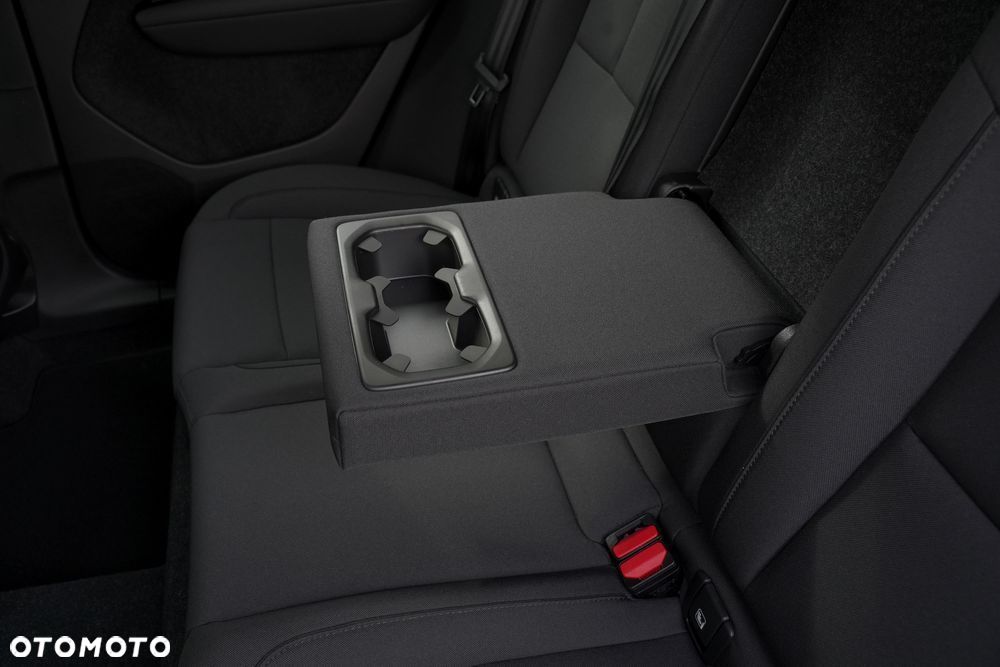 Volvo XC 40 B3 Essential - 7