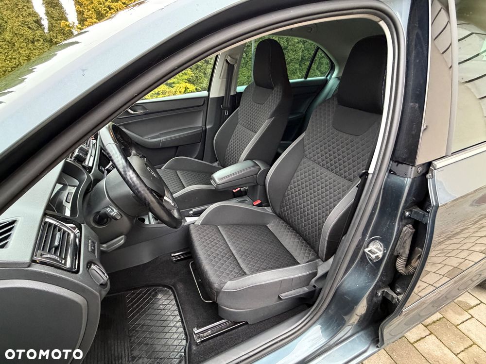 Skoda RAPID 1.2 TSI Style - 19