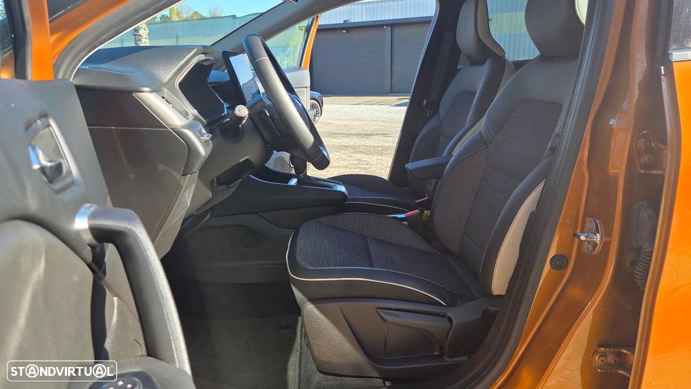 Renault Captur Mild Hybrid 140 EDC EVOLUTION - 21