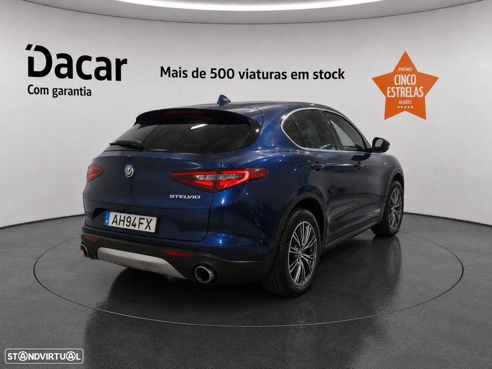Alfa Romeo Stelvio 2.2 D Sprint AT8 - 2