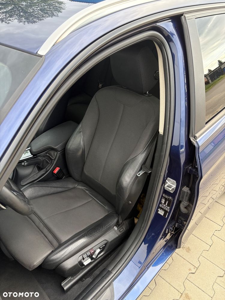 BMW Seria 3 318d Sport Line Shadow - 13