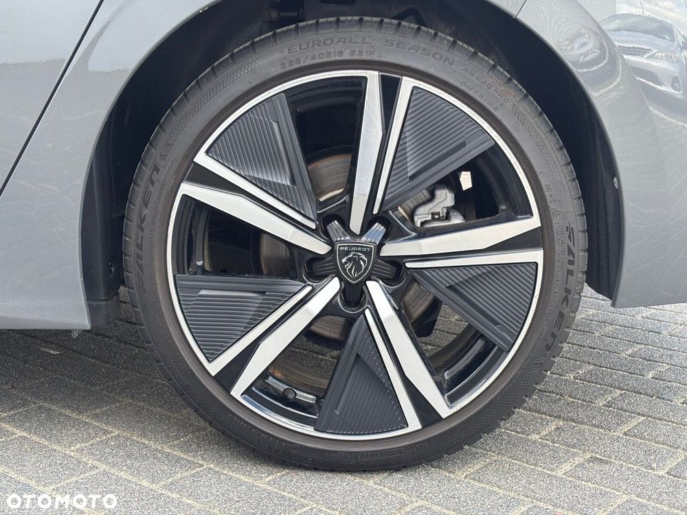 Peugeot 308 - 33