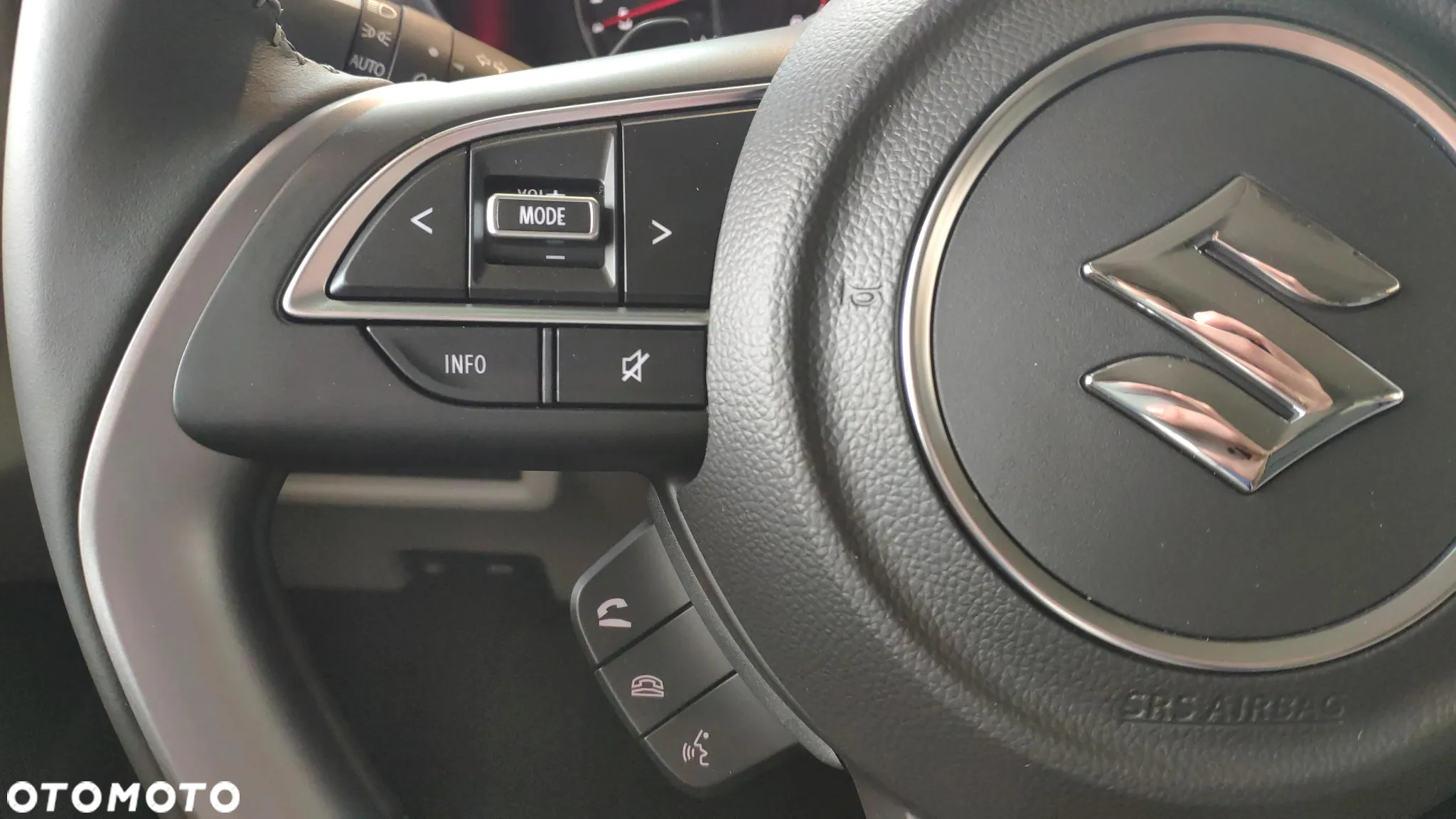 Suzuki Swift 1.2 Dualjet SHVS Elegance CVT - 13