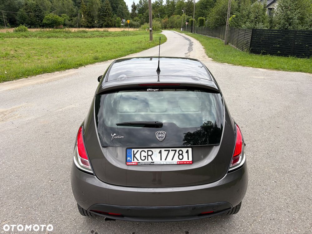Lancia Ypsilon 1.2 8V Elefantino S&S - 12