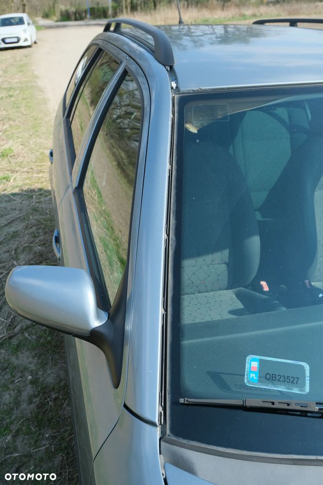 Skoda Octavia 1.6 Ambiente - 17