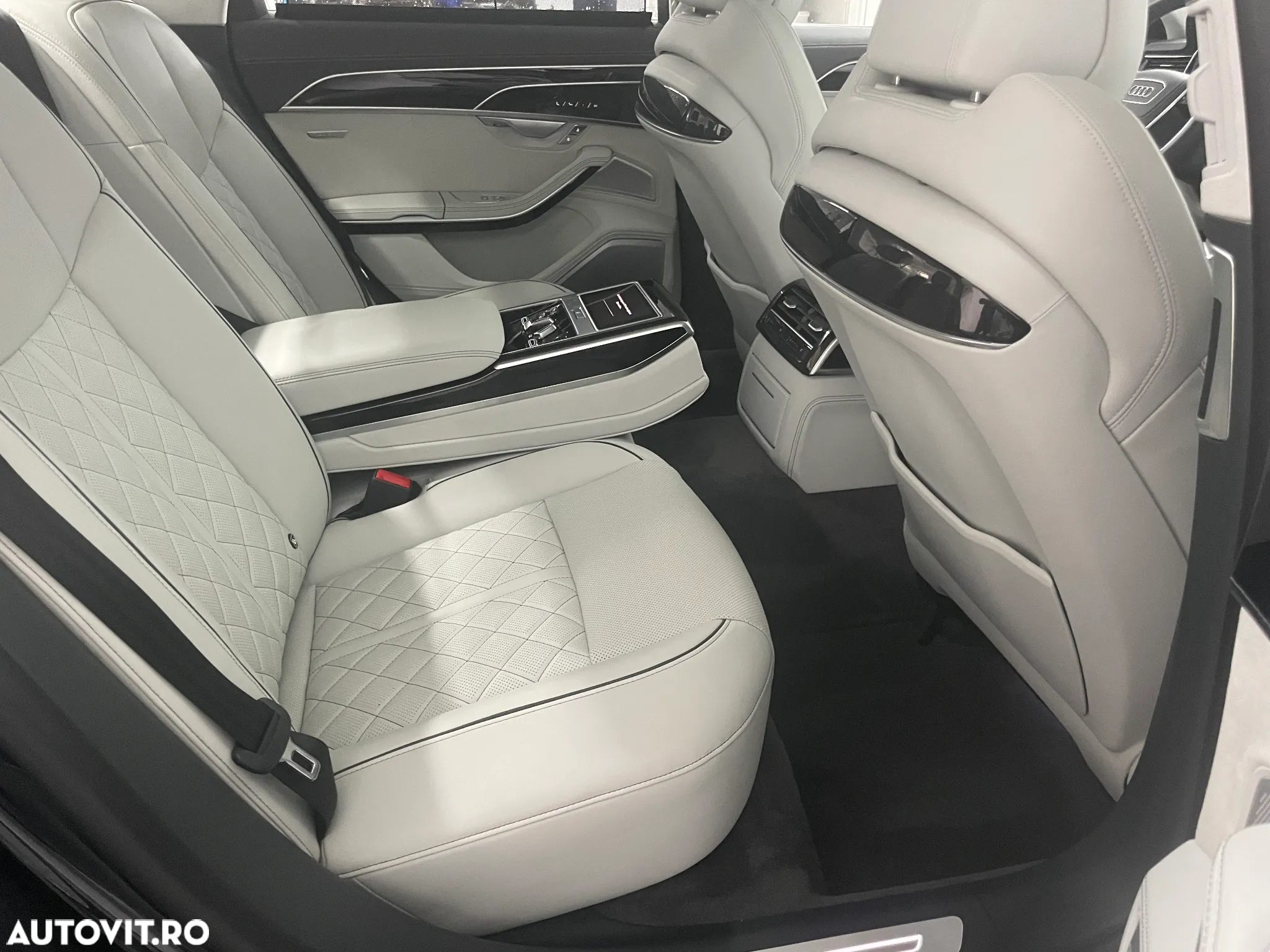 Audi A8 3.0 60 TFSI e quattro Tiptronic PHEV - 18