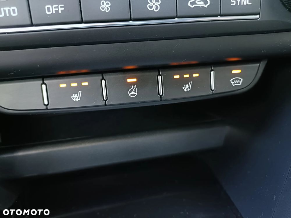 Kia XCeed 1.4 T-GDI L Business Line - 18