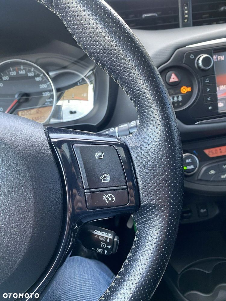 Toyota Yaris - 26
