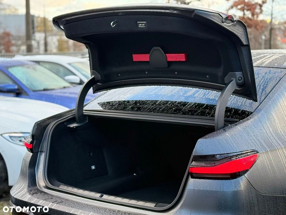 BMW Seria 7 - 10