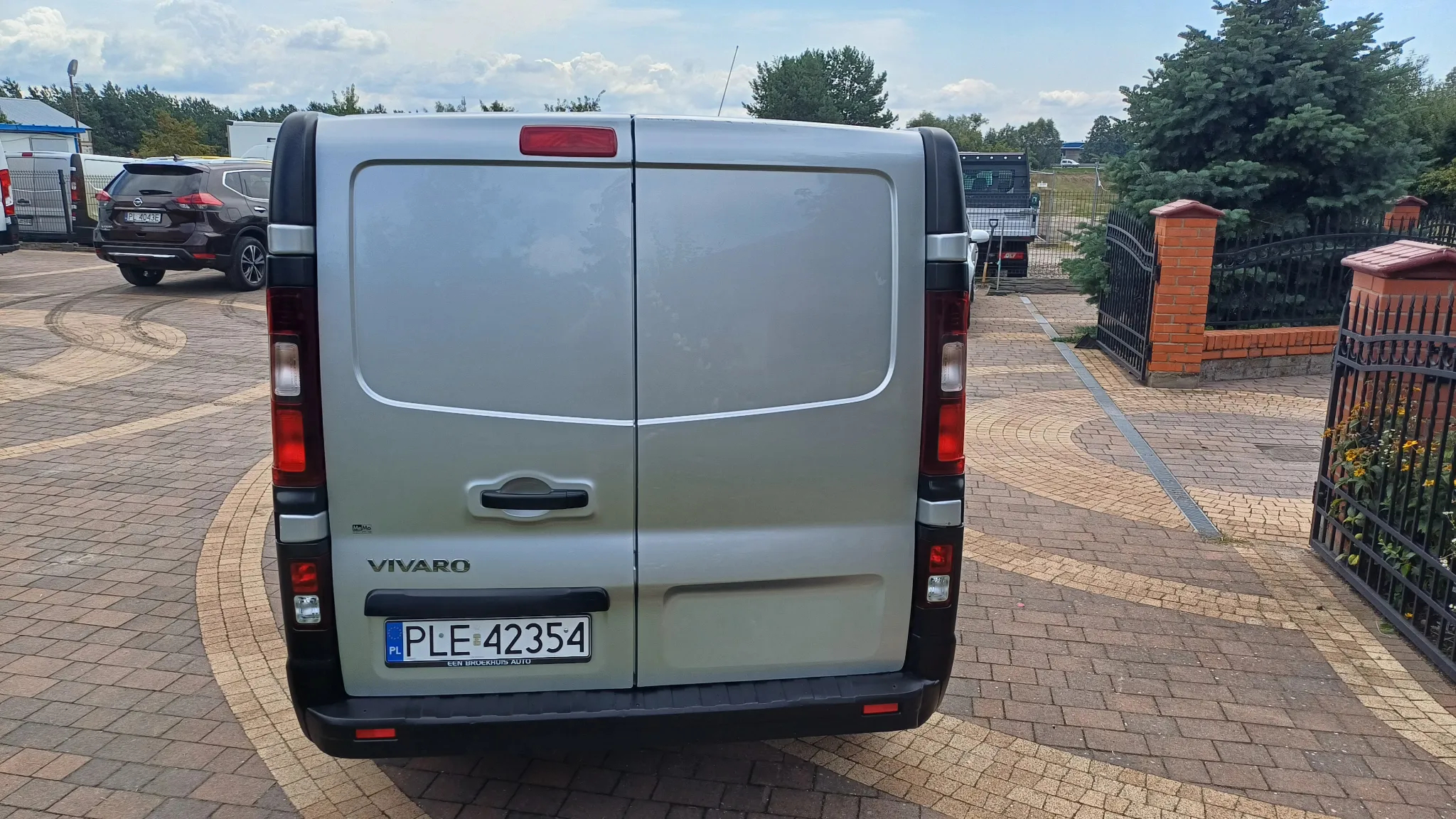 Opel Vivaro L2 Długi - 16