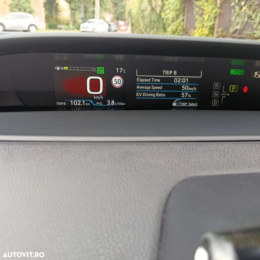Toyota Prius Hybrid Executive - 10