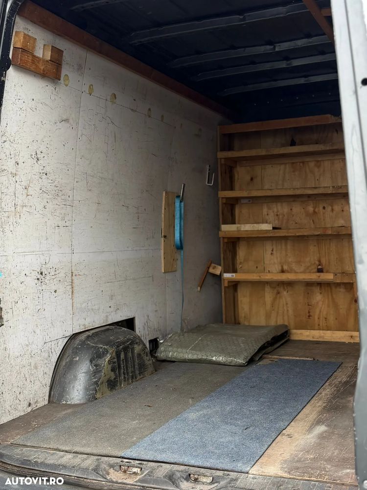 Volkswagen Crafter - 18