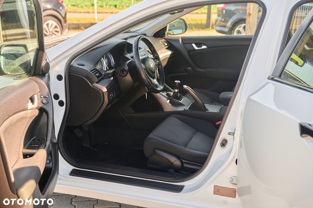 Honda Accord 2.0 Executive - 7