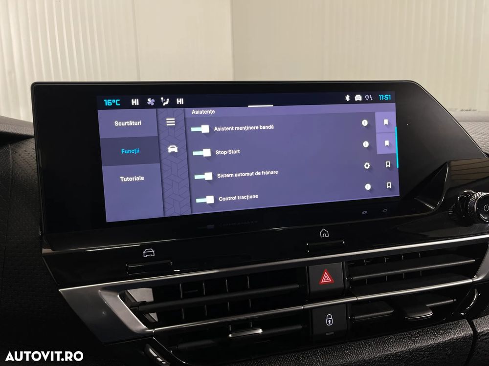 Citroën C4 PureTech 130 Stop&Start SHINE - 16