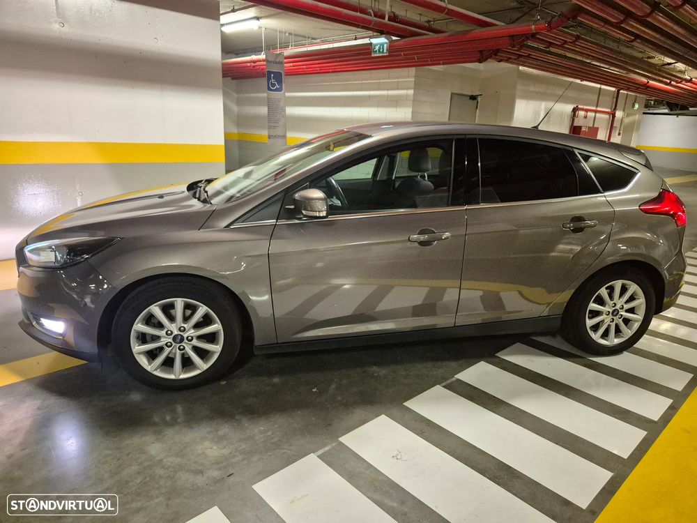 Ford Focus 1.5 TDCi Titanium - 2