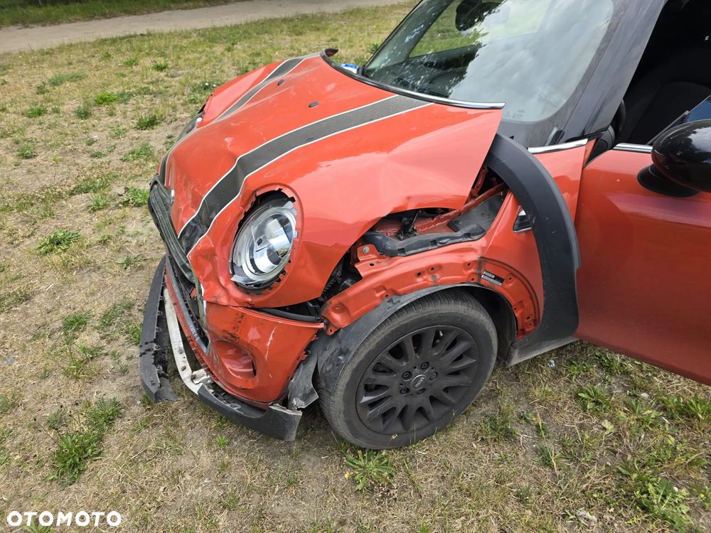 MINI Cooper Standard - 4