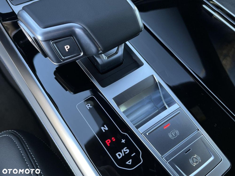 Audi Q8 - 32