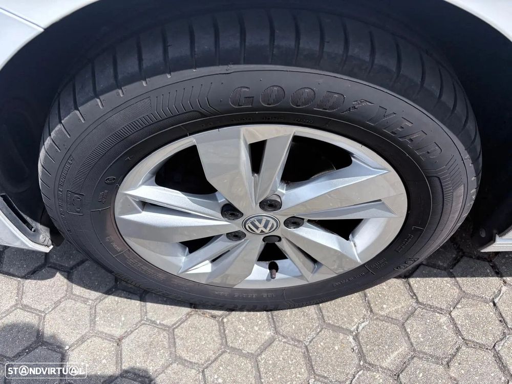 VW Polo 1.0 Confortline - 12